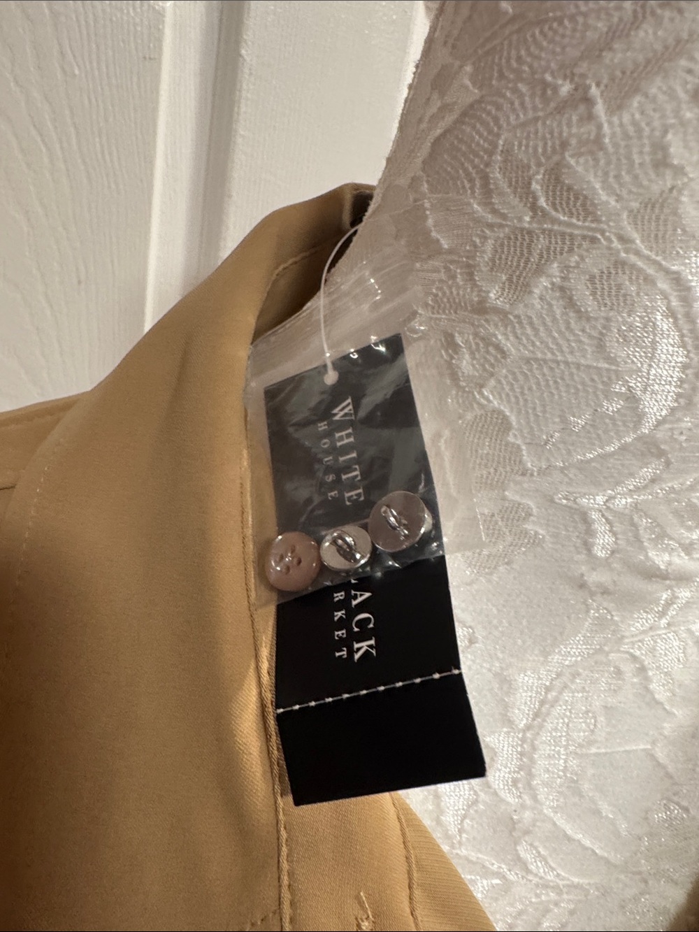 White House Black Market Tan Button-Front Blouse - Picture 3 of 7
